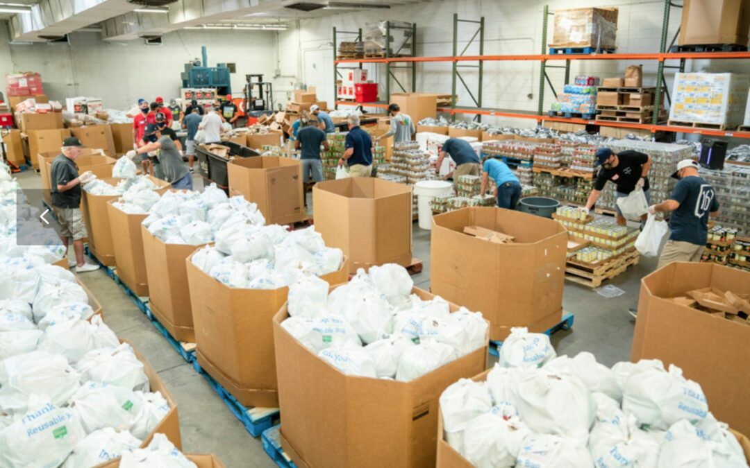 THE THUNDERBIRDS TEAM UP WITH SPECIAL OLYMPICS ARIZONA STAFF TO HELP PACK ‘RETURN TO PLAY’ BAGS FOR SOAZ ATHLETES